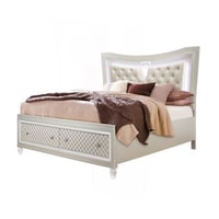 Alxfarton Queen Bed With Led