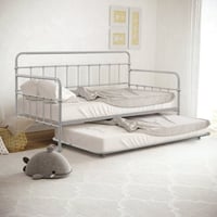 Furniture of America Choste Metal 2-Piece Twin Daybed with Trundle Set up to 200 lbs  Silver
