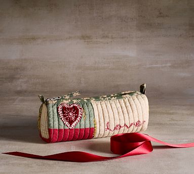 Holiday Love Travel Roll