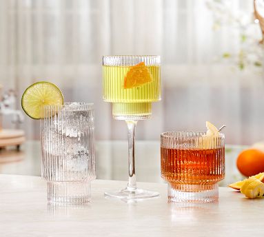 Carousel Wine Glasses - Set of 4