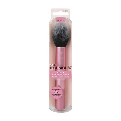 Real Techniques Ultra Plush Blush Brush - Perfect for Flawless Cheeks
